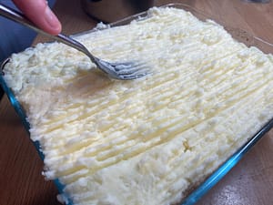 Fluffy Mash Potato Cottage Pie